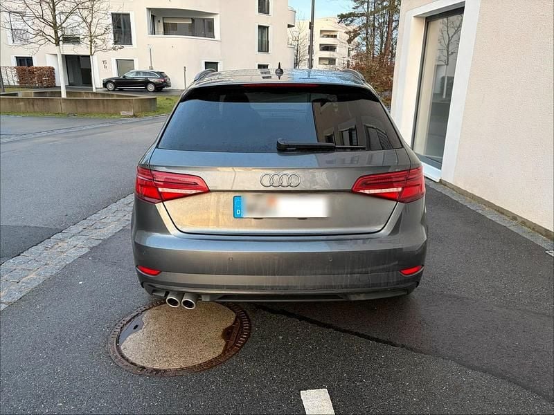 Gebraucht Audi A3 Sportback S-Line 150 PS (110 kW) 2020 Grau Kleinwagen