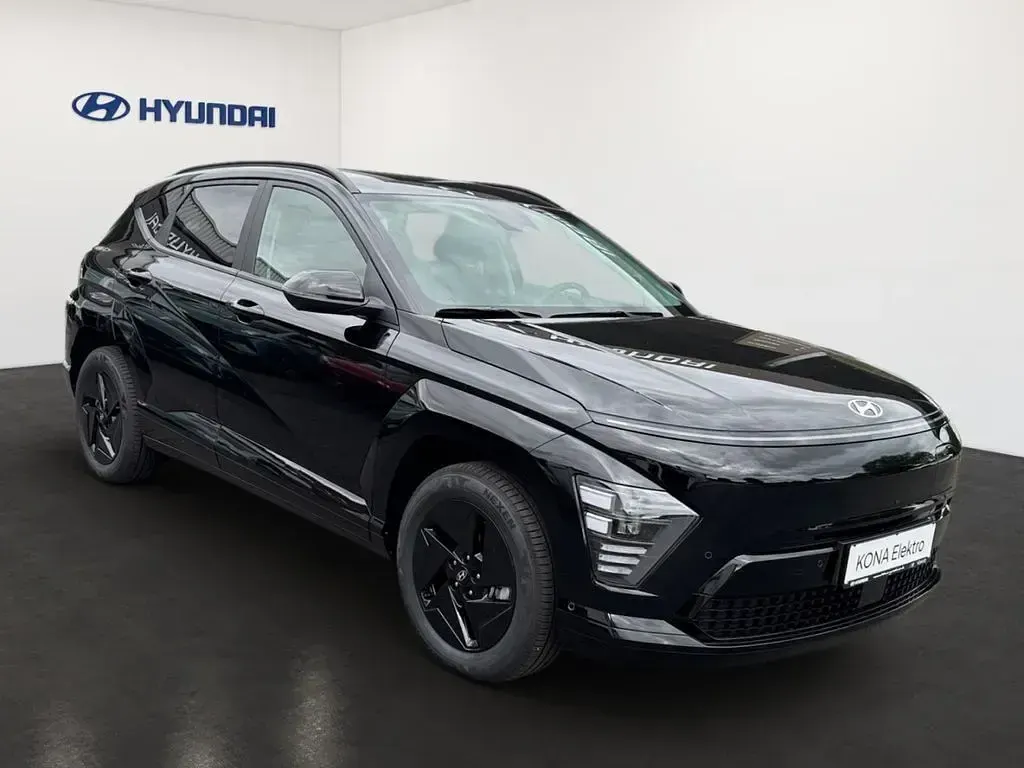Gebraucht Hyundai Kona Trend 150 kW (204 PS) 2025 Schwarz SUV