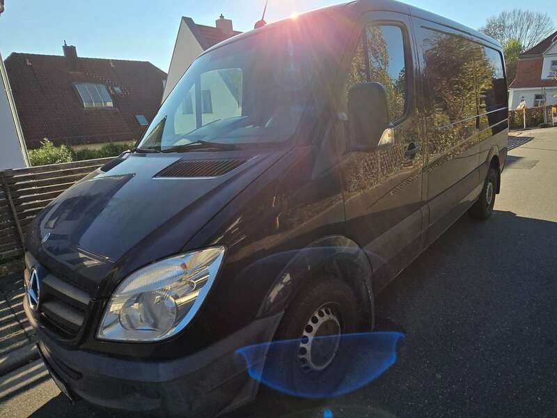 Schwarz Gebraucht 2013 Mercedes Sprinter Van | 10.500 € - Bild 1/4