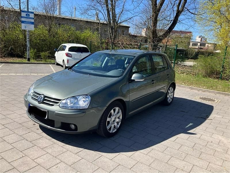 Gebraucht VW Golf V 115 PS (84 kW) 2004 Grün Kleinwagen