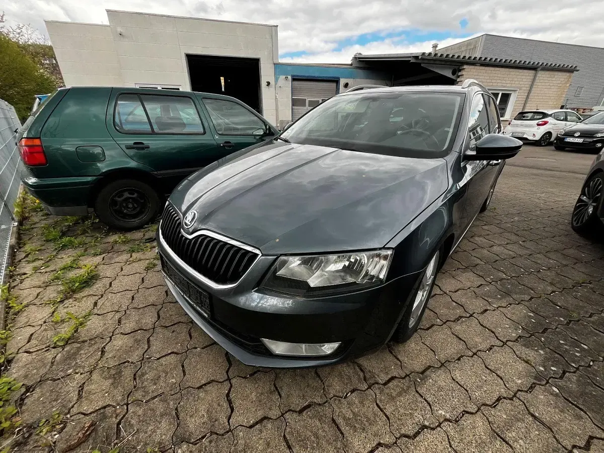 Gebraucht Skoda Octavia Style 110 PS (80 kW) 2016 Grau Kombi