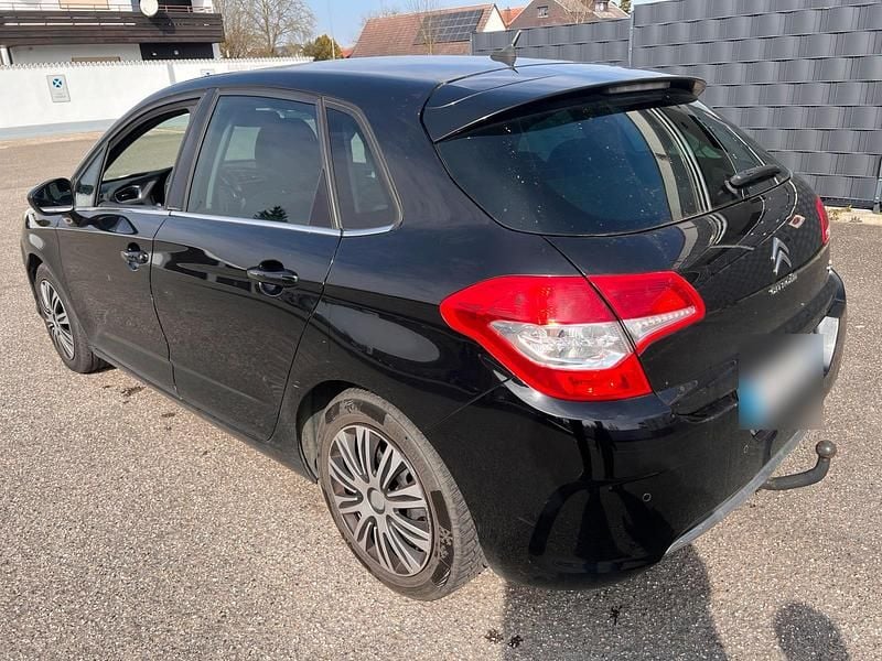 Gebraucht Citroën C4 92 PS (67 kW) 2011 Schwarz Limousine