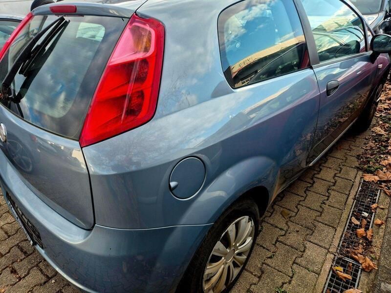 Blau Gebraucht 2009 Fiat Grande Punto Active Kleinwagen | 490 € (Superpreis) - Bild 1/4