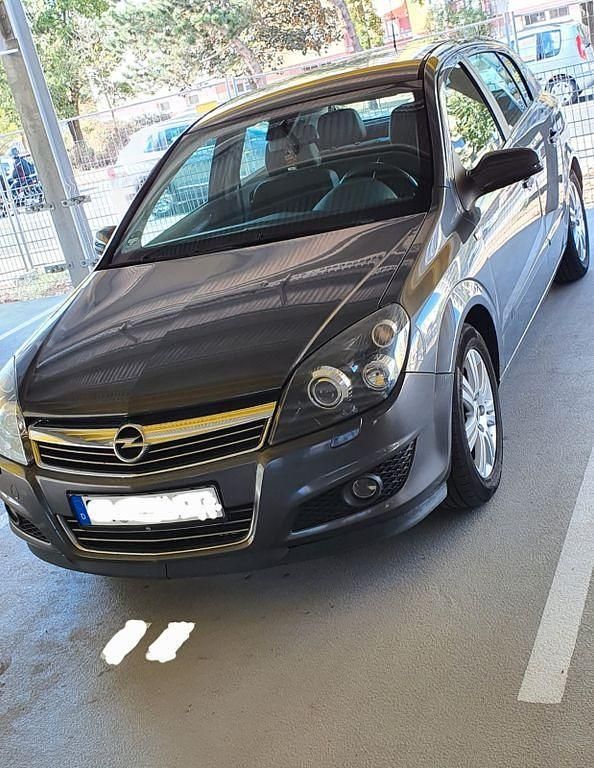 Gebraucht 2009 Opel Astra Innovation Limousine | 2.600 € (Fairer Preis) - Bild 1/4