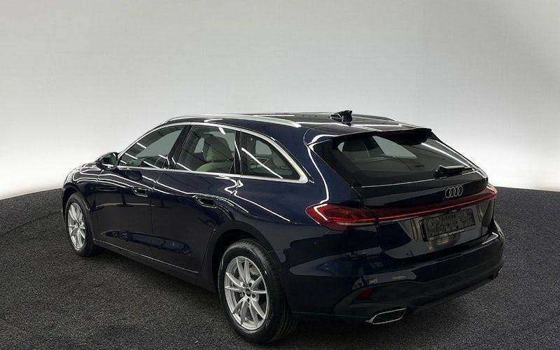 Neu Audi A5 Ambiente 150 PS (110 kW) 2026 Firmamentblau metallic Kombi