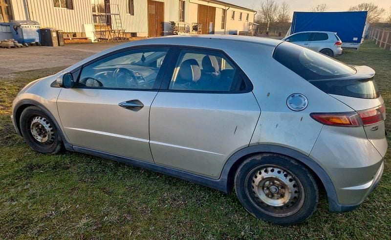 Gebraucht Honda Civic 140 PS (102 kW) 2007 Gold Limousine