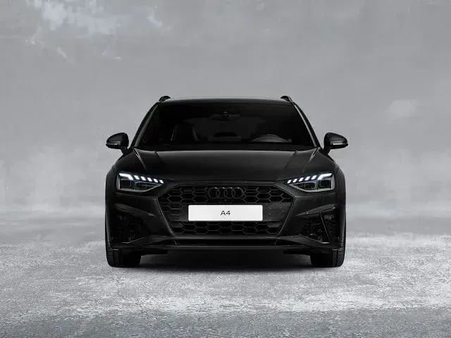 Gebraucht Audi A4 S-Line 163 PS (119 kW) 2024 Mythosschwarz metallic Kombi