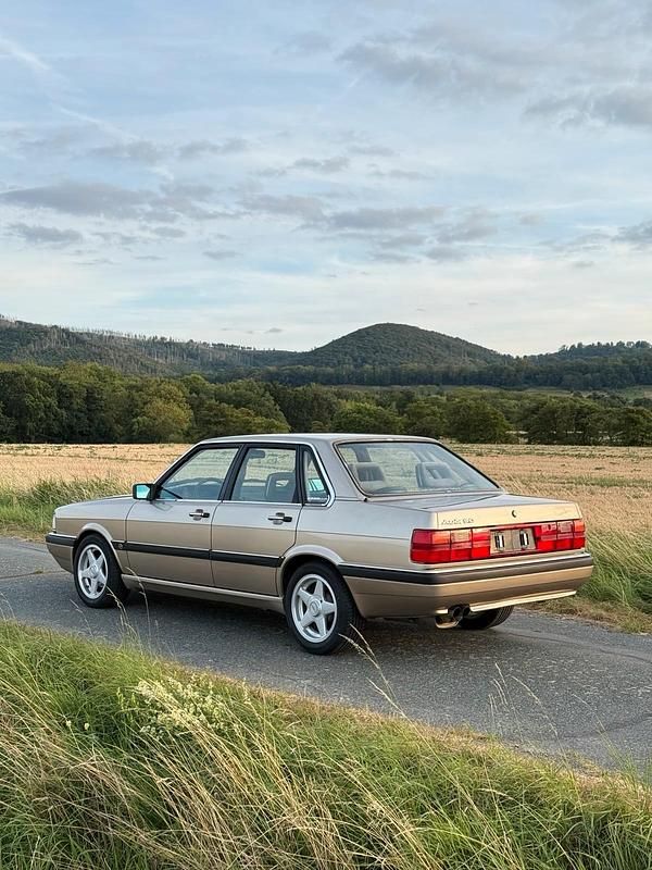 Gold Gebraucht 1986 Audi 90 Limousine | 11.500 € - Bild 1/4