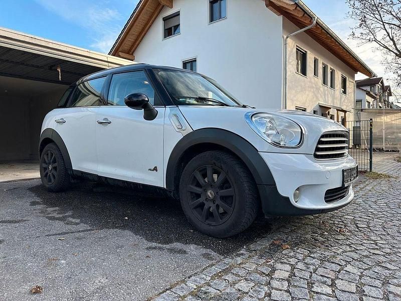 Weiß Gebraucht 2011 Mini Cooper D Countryman SUV | 5.850 € (Guter Preis) - Bild 1/4
