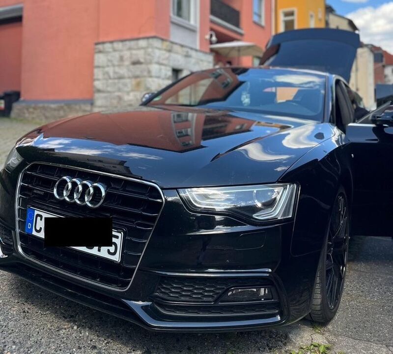 Schwarz Gebraucht 2016 Audi A5 Sportback Sport Limousine | 18.700 € (Fairer Preis) - Bild 1/4