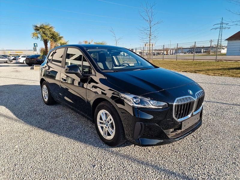 Gebraucht BMW 225 Active Tourer Sport Line 245 PS (180 kW) 2022 Schwarz uni Van / Kleinbus