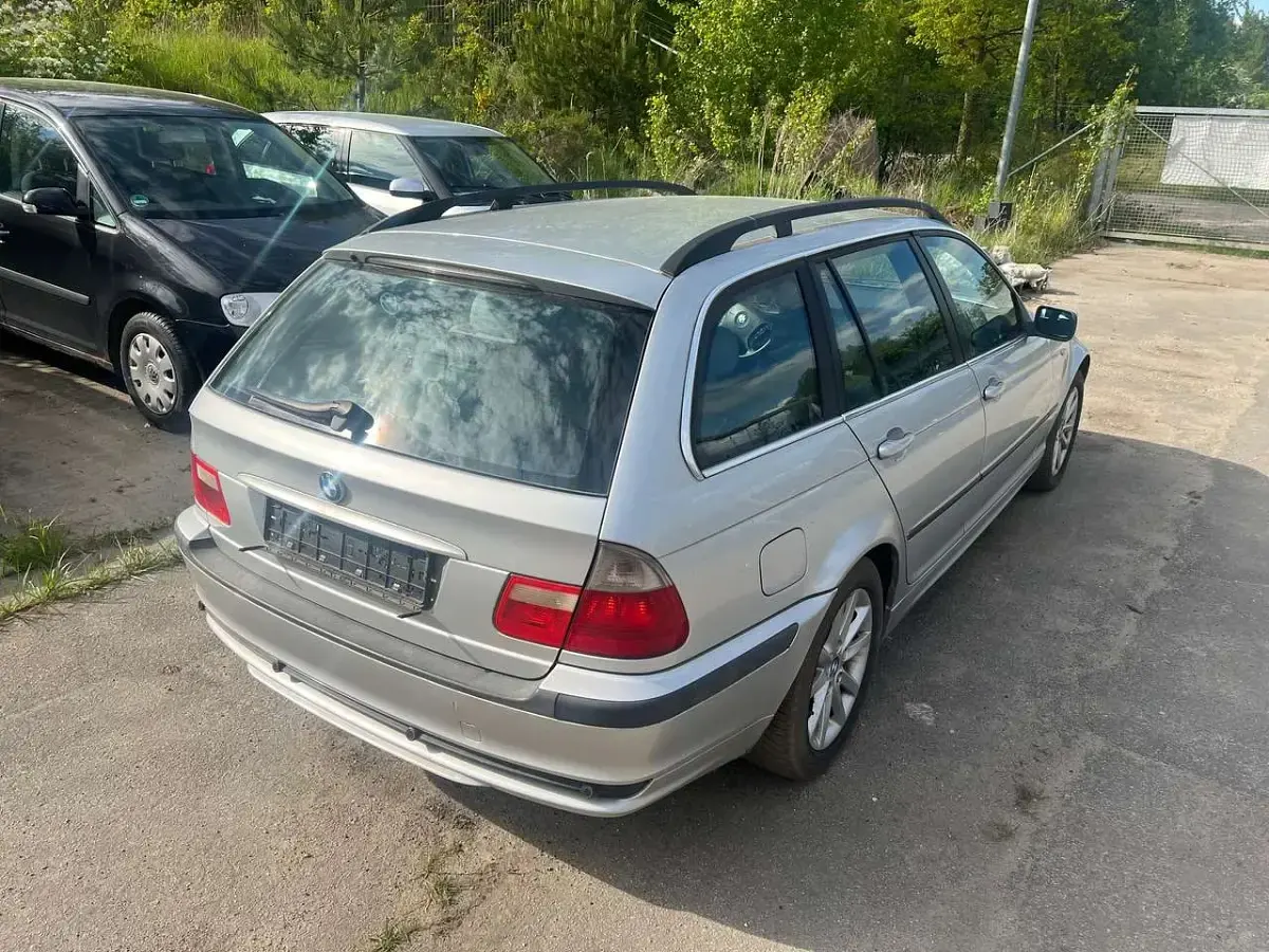 Używany BMW 320 150 KM (110 kW) 2004 Srebrny Kombi