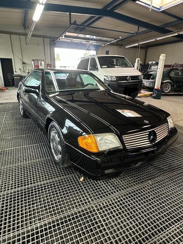Gebraucht Mercedes SL500 326 PS (239 kW) 1991 Schwarz Cabrio