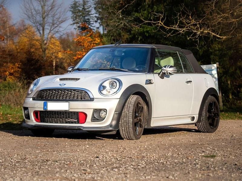 Silber Gebraucht 2012 Mini John Cooper Works Cabriolet Chili Cabrio | 16.400 € (Etwas zu teuer) - Bild 1/4