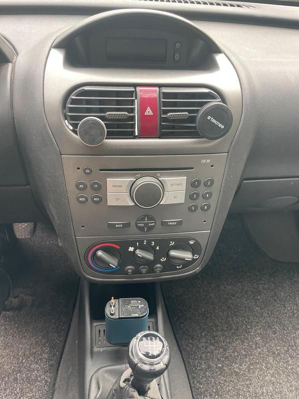 Gebraucht Opel Corsa 80 PS (58 kW) 2004 Grau Kleinwagen