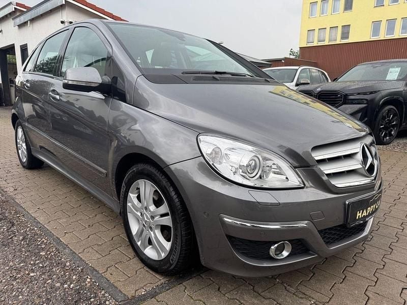 Grau Gebraucht 2008 Mercedes B200 Van / Kleinbus | 3.900 € (Superpreis) - Bild 1/4