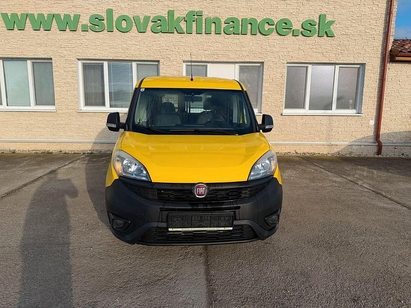 Gebraucht Fiat Doblò 95 PS (69 kW) 2017 Van / Kleinbus
