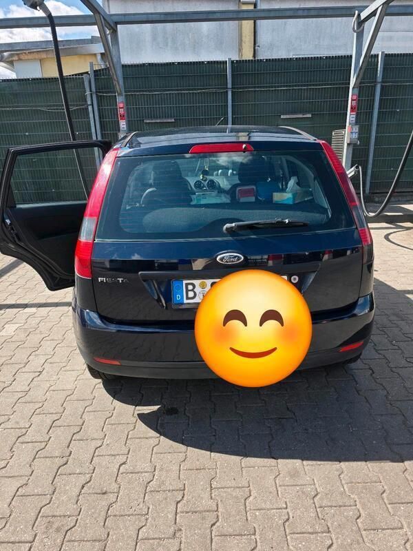 Blau Gebraucht 2004 Ford Fiesta Kleinwagen | 1.700 € (Fairer Preis) - Bild 1/4