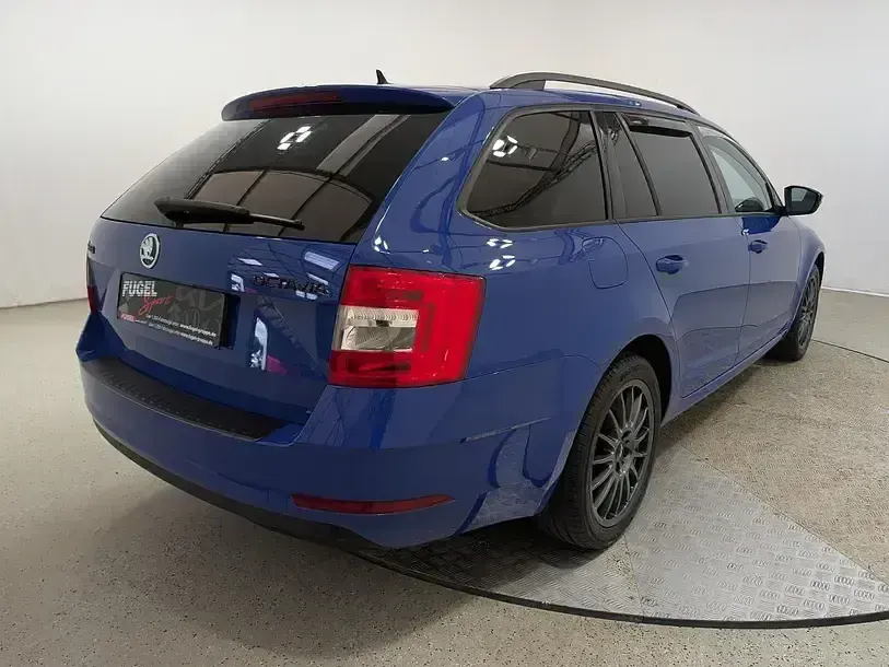 Gebraucht Skoda Octavia 150 PS (110 kW) 2020 Energy blau Kombi