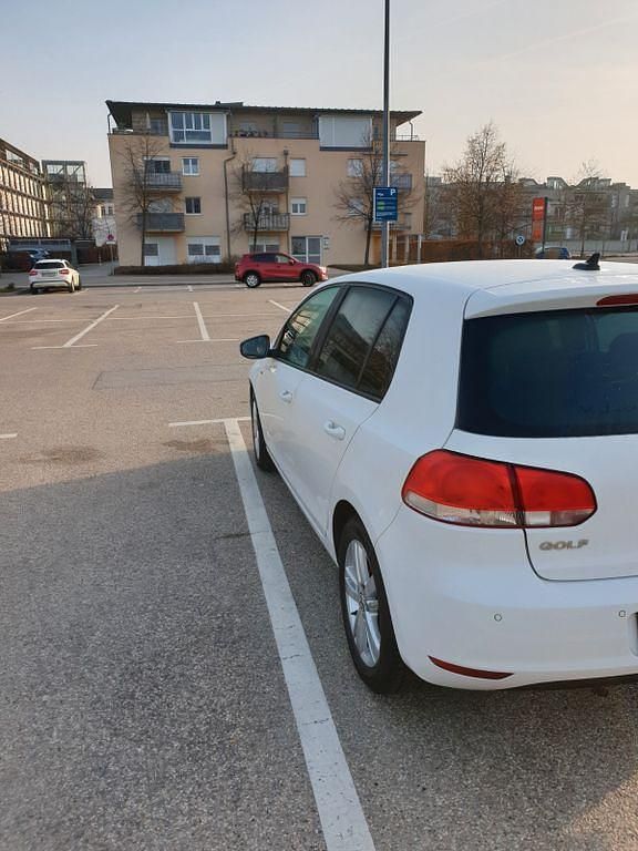 Gebraucht VW Golf VII Match 86 PS (63 kW) 2012 Weiß Limousine