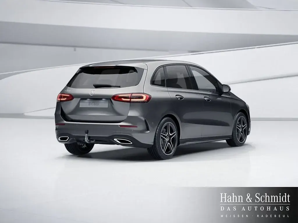 Gebraucht Mercedes B200 AMG 163 PS (119 kW) 2023 Mountaingrau Kleinwagen