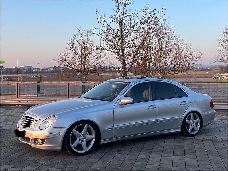Gebraucht Mercedes E300 211 PS (155 kW) 2008 Silber Limousine