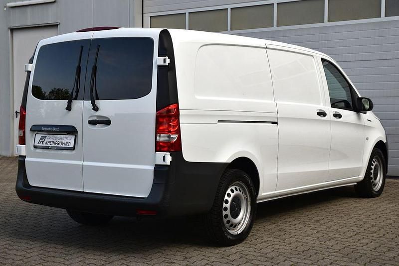 Usata Mercedes e-Vito 69 kW (95 CV) 2020 Bianco Monovolume