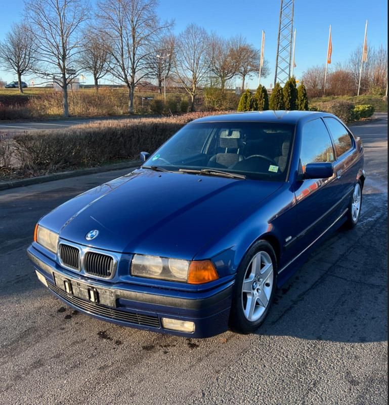 Blau Gebraucht 1998 BMW 323 Coupé | 3.500 € (Guter Preis) - Bild 1/4