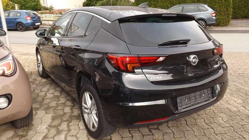 Gebraucht Opel Astra Dynamic 125 PS (91 kW) 2016 Karbonschw graphitschw midnigh Kleinwagen