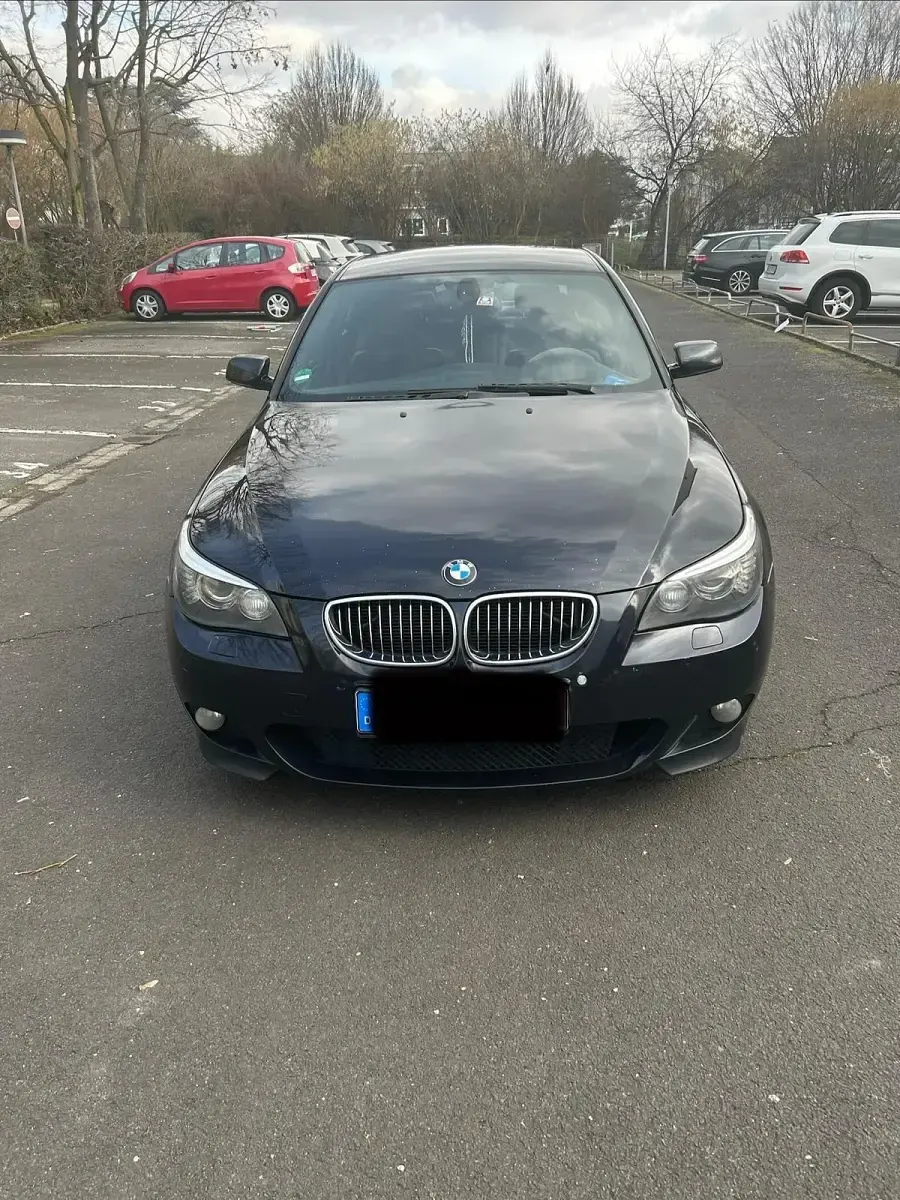 Gebraucht BMW 530 M Sport 235 PS (172 kW) 2008 Blau Limousine