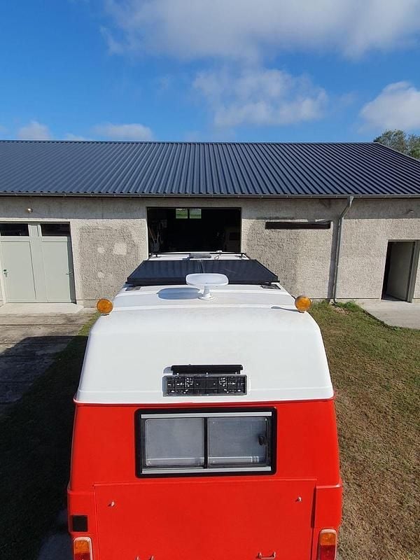 Second-hand VW LT 75 CP (55 kW) 1988 Roșu Monovolum