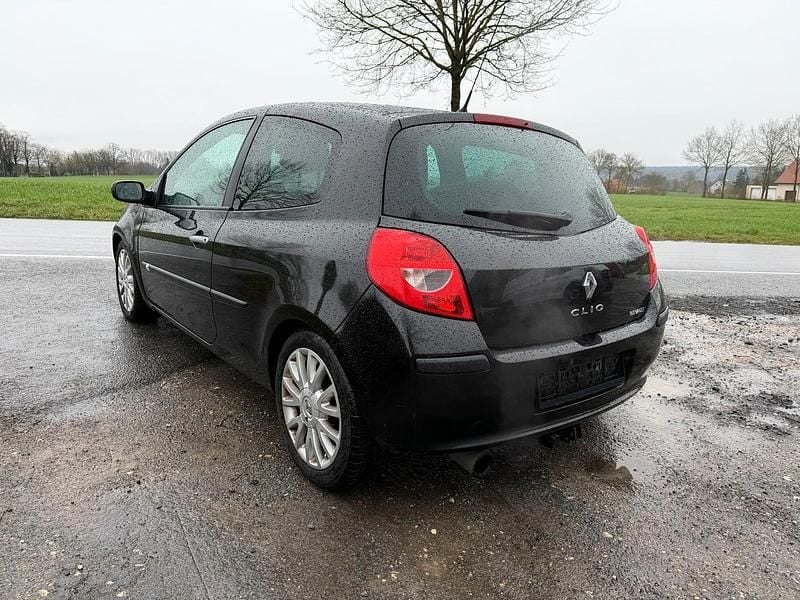 Gebraucht Renault Clio III 88 PS (64 kW) 2007 Schwarz Kleinwagen