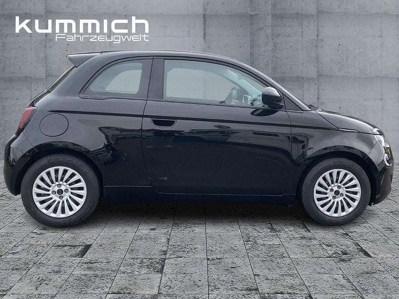 Gebraucht Fiat 500e Action 69 kW (95 PS) 2022 Schwarz Limousine