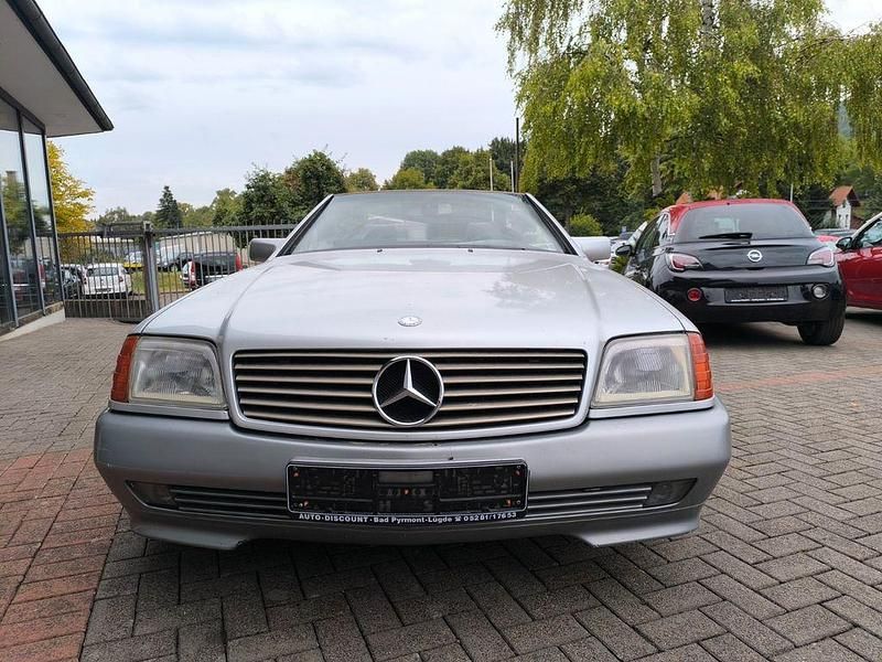 Gebraucht Mercedes SL300 190 PS (139 kW) 1993 Silber Cabrio