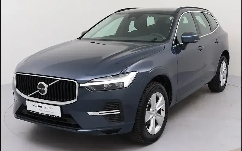 Używany Volvo XC60 Core 197 KM (144 kW) 2023 Niebieski SUV