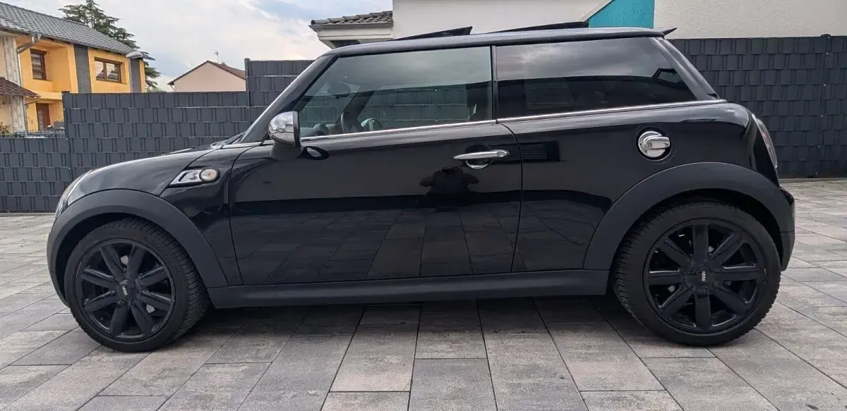 Gebraucht Mini Cooper S 174 PS (127 kW) 2010 Schwarz Kleinwagen