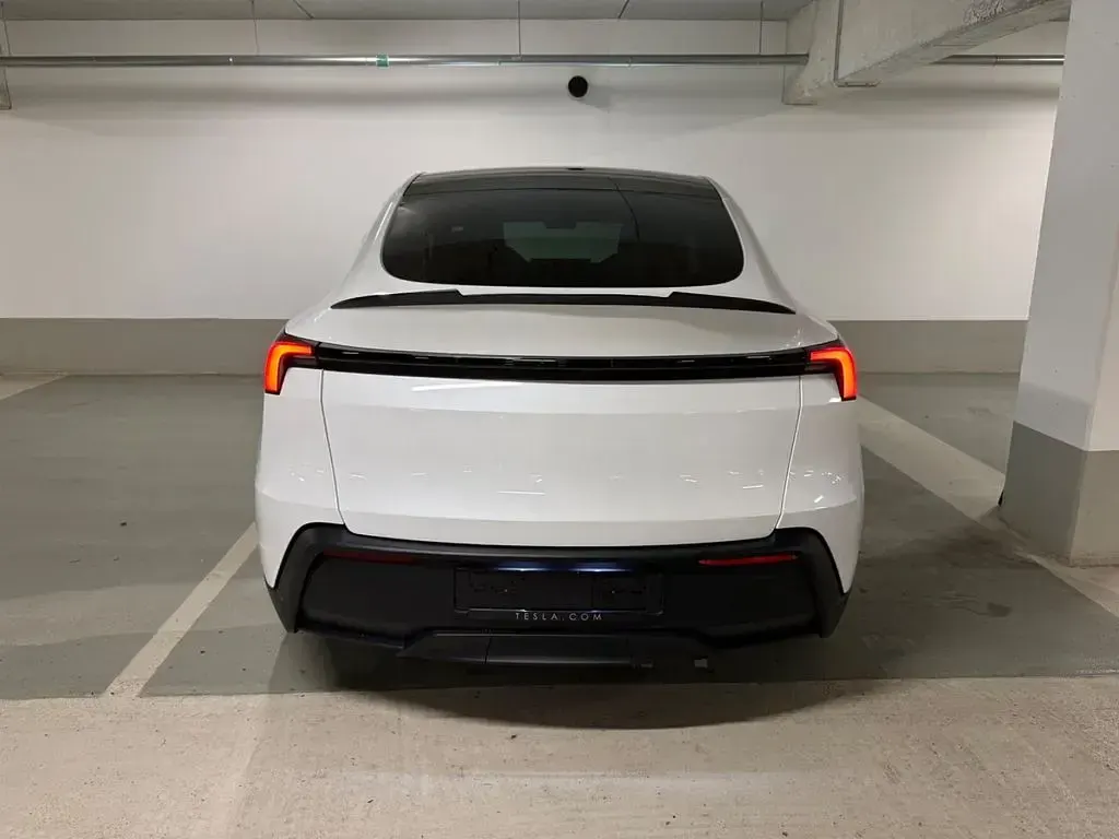 Gebraucht Tesla Model Y RWD 219 kW (299 PS) 2026 Weiß SUV