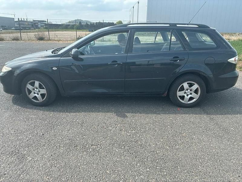 Usado Mazda 6 120 HP (88 kW) 2006 Preto Carrinha