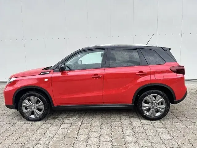 Neu Suzuki Vitara Comfort 110 PS (80 kW) 2026 Schwarz SUV