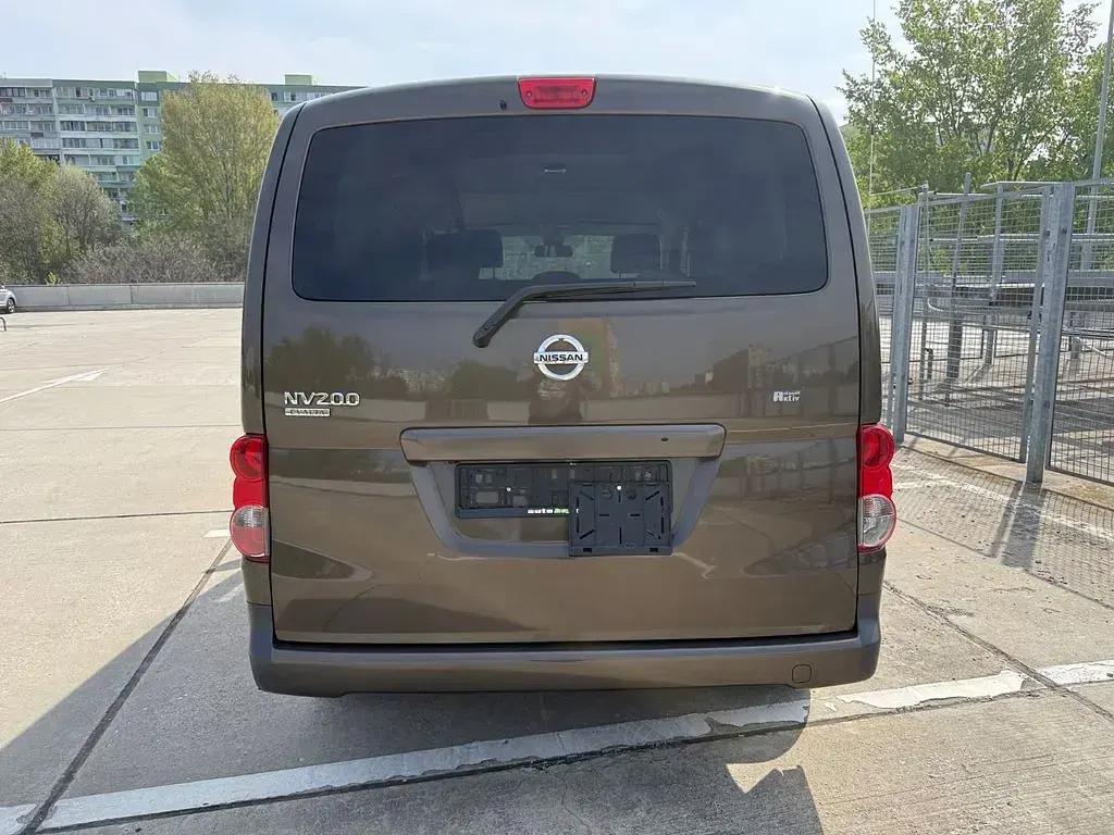 Gebraucht Nissan Evalia 110 PS (80 kW) 2016 Braun Van / Kleinbus