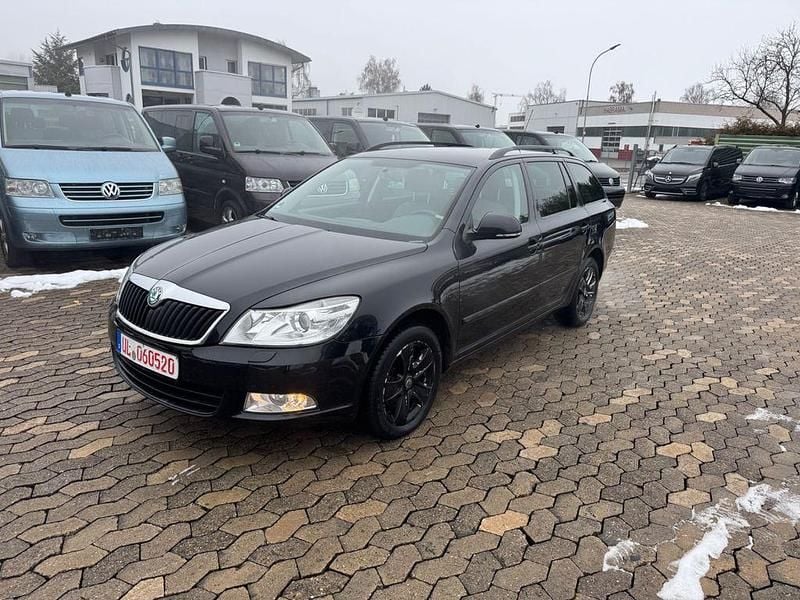 Gebraucht Skoda Octavia Elegance 160 PS (117 kW) 2010 Schwarz Kombi