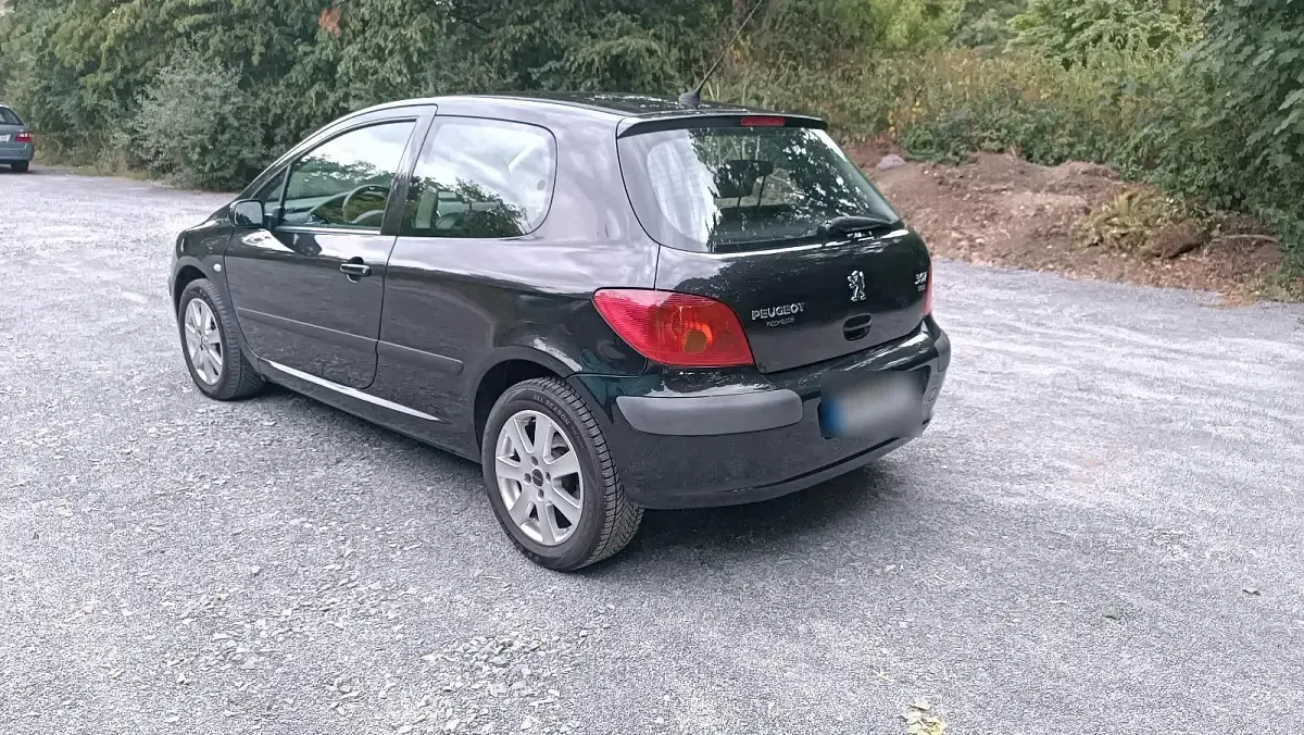 Gebraucht Peugeot 307 110 PS (80 kW) 2004 Schwarz Coupé