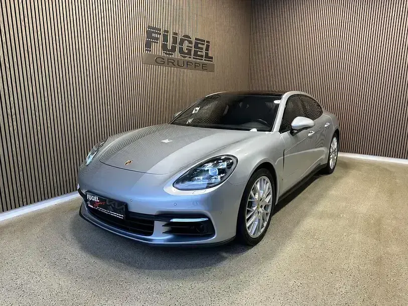Gebraucht Porsche Panamera 4S Diesel 422 PS (310 kW) 2016 Rhodiumsilbermetallic Kleinwagen