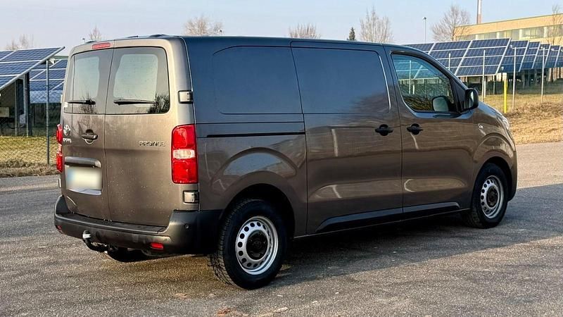 Gebraucht Toyota Proace 144 PS (105 kW) 2022 Grau Van / Kleinbus