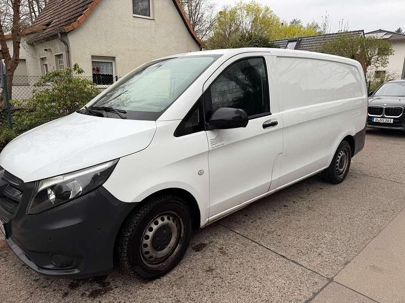 Gebraucht Mercedes Vito 114 PS (83 kW) 2017 Weiß Van