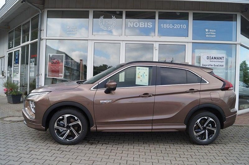 Gebraucht Mitsubishi Eclipse Cross Select 188 PS (138 kW) 2024 Braun SUV