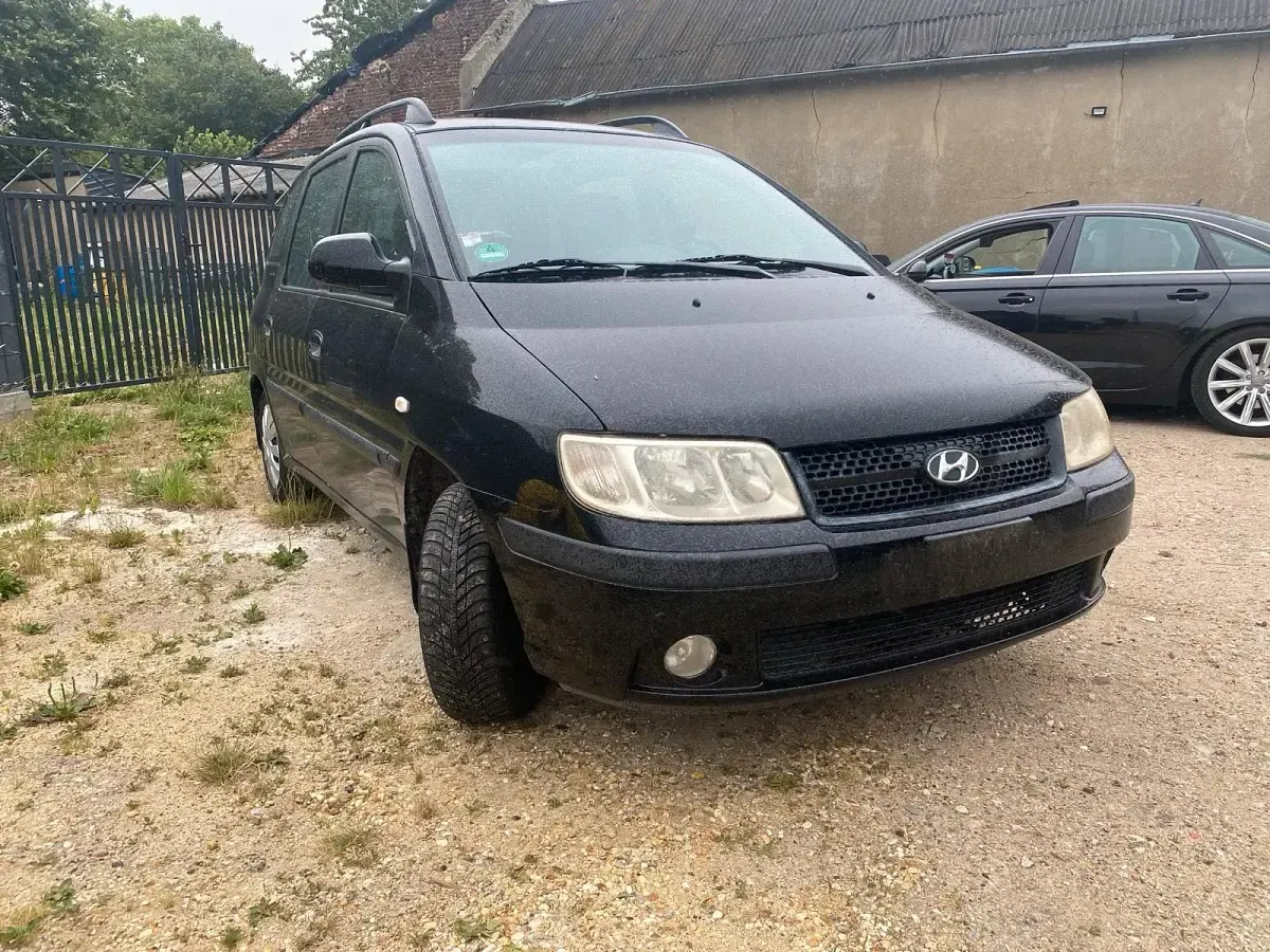 Gebraucht Hyundai Matrix 100 PS (73 kW) 2007 Schwarz Van / Kleinbus