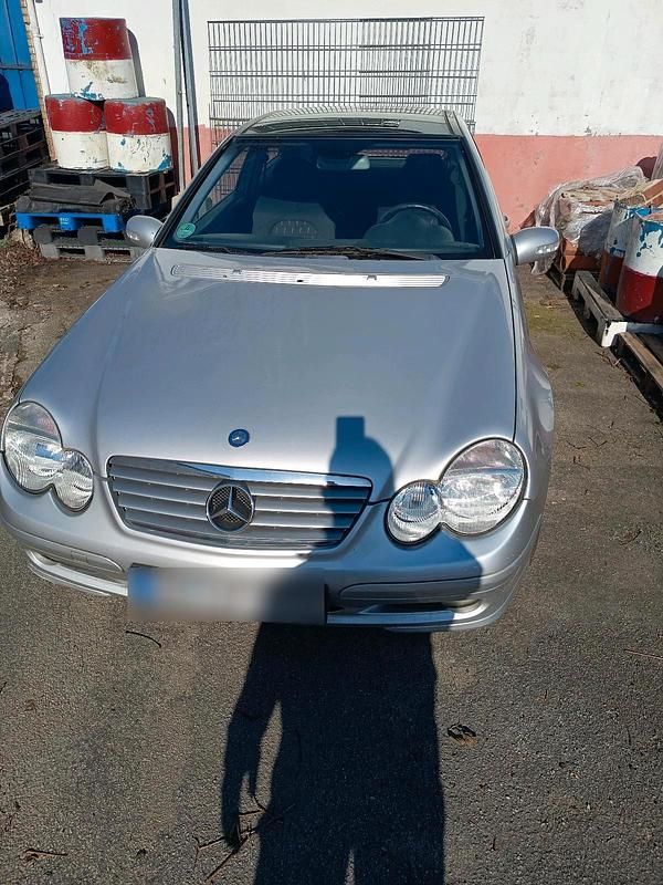 Gebraucht Mercedes C200 150 PS (110 kW) 2001 Silber Coupé