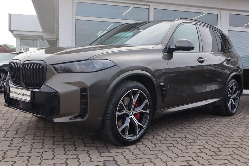 Gebraucht BMW X5 M Sport 352 PS (258 kW) 2024 Grün SUV