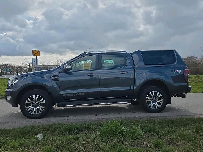 Gebraucht Ford Ranger Wildtrack 200 PS (147 kW) 2017 Grau Pickup